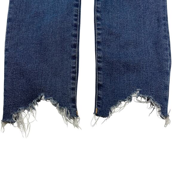 Good American Good Legs Cigarette V-Notch Chopped Hem Jeans GLSPL67T Size 8/29 - Picture 7 of 12